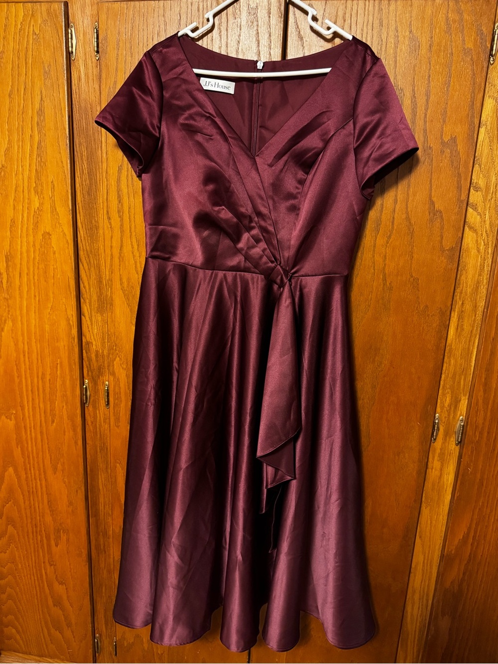 New JJ’s House Burgundy Dress (14-16)